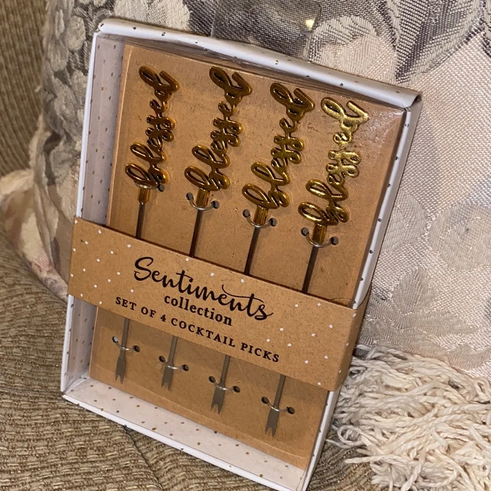 💛NWT Sentiments Collection Set of 4 Blessed Cocktail Picks